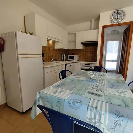 Feriehus Maisonnette Avec Piscine, A 800m De La Et De L'ecole De Surf, Terrasse Et Parking, 4 Pers. - Fr-1-778-17 Saint-Georges-d'Oleron
