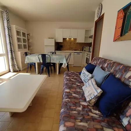 Maisonnette Avec Piscine, A 800m De La Et De L'ecole De Surf, Terrasse Et Parking, 4 Pers. - Fr-1-778-17 Feriehus Saint-Georges-d'Oleron