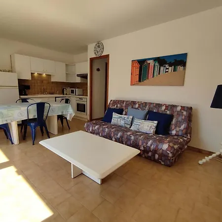 Maisonnette Avec Piscine, A 800m De La Et De L'ecole De Surf, Terrasse Et Parking, 4 Pers. - Fr-1-778-17 *