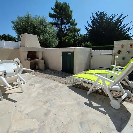 Maisonnette Avec Piscine, A 800m De La Et De L'ecole De Surf, Terrasse Et Parking, 4 Pers. - Fr-1-778-17 Feriehus Saint-Georges-d'Oleron